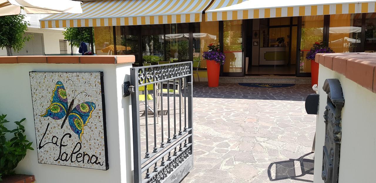 Hotel La Falena Cervia Exterior photo